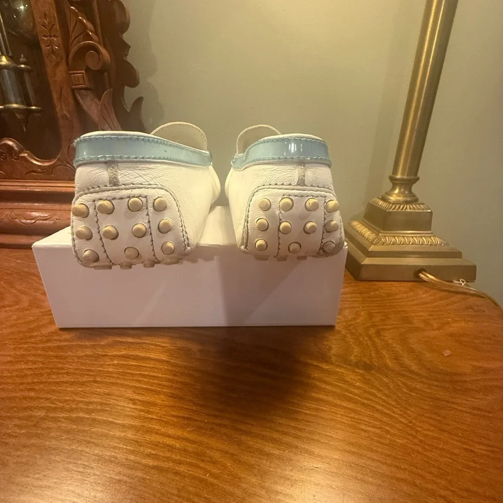 Tod's White Leather Driving Loafers Flats w/Light Blue Trim Size 5 MSRP $495 - Picture 7 of 11